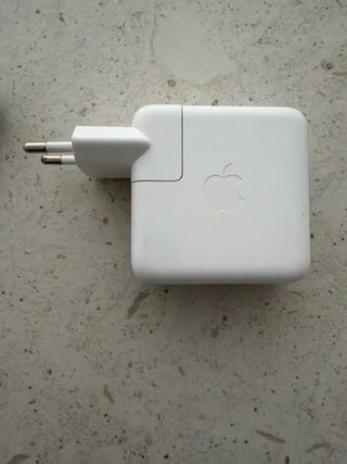 Cargador Apple MacBook Pro 70W