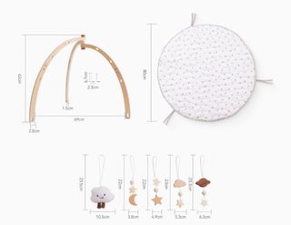 Parque/gimnasio infantil de madera con alfombra