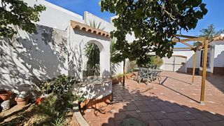 Chalet en venta en La Banda - Campo de Fútbol en Chiclana de la Frontera