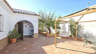 Chalet en venta en La Banda - Campo de Fútbol en Chiclana de la Frontera