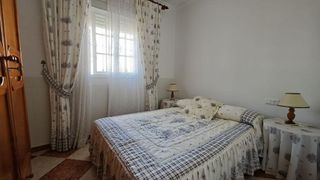 Chalet en venta en La Banda - Campo de Fútbol en Chiclana de la Frontera