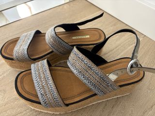 Sandalias plataforma Zara talla 38