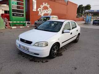 Opel Astra 2000 16V