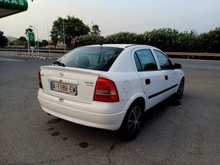 Opel Astra 2000 16V
