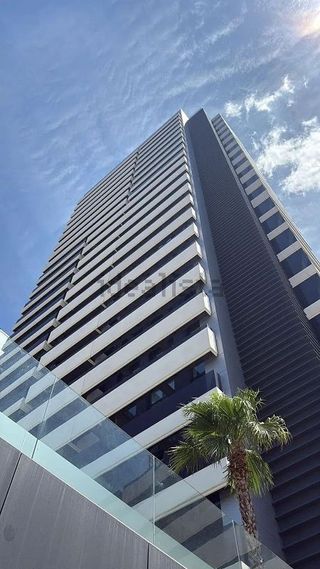 Piso en venta en Valdeacederas en Madrid