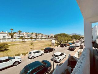 Piso en venta en Puerto de la Duquesa en Manilva