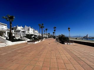 Piso en venta en Puerto de la Duquesa en Manilva