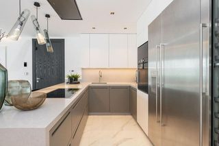 Piso en alquiler en Puerto Banús en Marbella