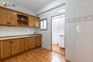 Piso en venta en Camino de Ronda - Rosaleda en Granada