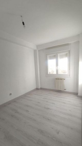 Piso en alquiler en La Jota en Zaragoza