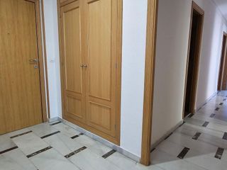 Piso en alquiler en Ciudad Jardín - Zoco en Córdoba