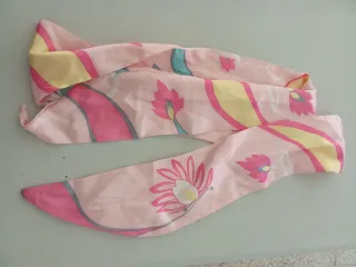 Conjunto de Accesorios: Bolso, Pañuelo, Joyería