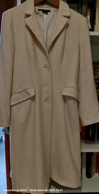 Abrigo Zara Vainilla Talla M