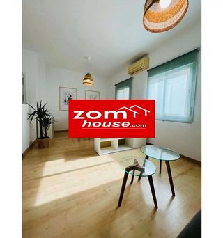 Piso en venta en La Goleta - San Felipe Neri en Málaga