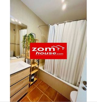 Piso en venta en La Goleta - San Felipe Neri en Málaga