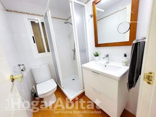 Piso en venta en Avda. de Abril. - 9 de octubre en Sagunto