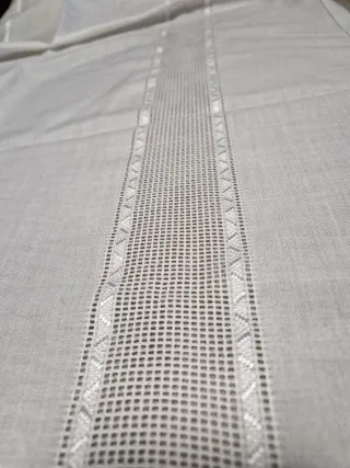 Tenda bianca per portafinestra