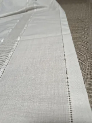 Tenda bianca per portafinestra