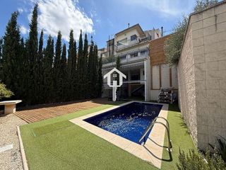 Casa adosada en venta en Alcoy/Alcoi