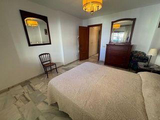 Piso en venta en Playa de la Fontanilla en Marbella