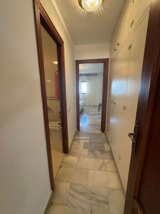 Piso en venta en Playa de la Fontanilla en Marbella