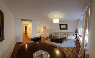 Piso en alquiler en Recoletos en Madrid