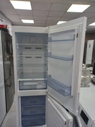 ☆Nevera marca Samsung a++ 185,cm Nofrost☆