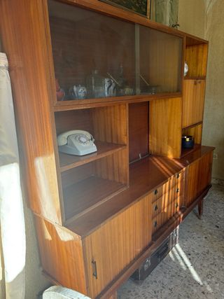 Mueble antiguo madera y cristal