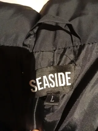 Chaqueta Negra con Estampado Lost Minds