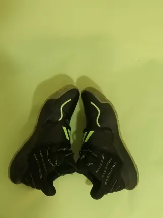 Zapatillas Adidas de muy buena calidad