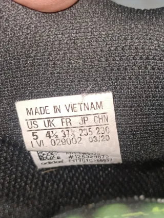 Zapatillas Adidas de muy buena calidad