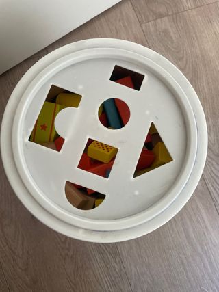 Cubos de madera para bebés