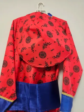 Disfraz tradicional chino rojo y azul