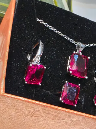 Conjunto Plata 925 con rubí Piedra Roja