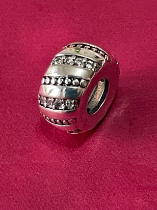 Charm plata con circonitas