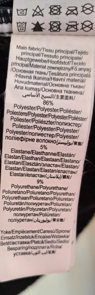 Chaqueta Quechua Negra