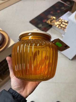 Biscottiera in vetro ambrato con coperchio in bamb