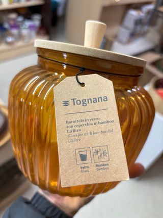 Biscottiera in vetro ambrato con coperchio in bamb