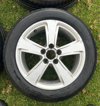 Llantas y neumáticos