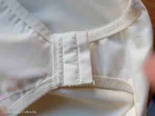 Body color marfil con tirantes