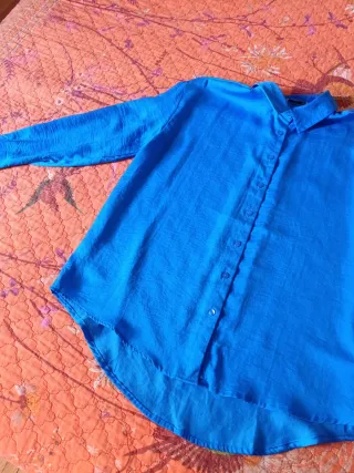 Camisa Stradivarius azul talla S