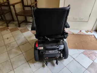 Silla de ruedas eléctrica QUICKIE