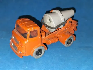 Dinky Supertoys Hormigonera Albion Chieftain