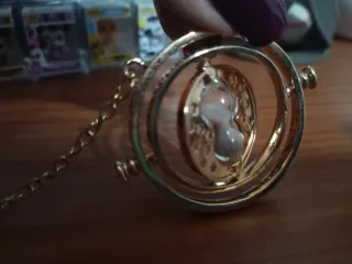 Colgante Harry Potter Giratiempo Dorado