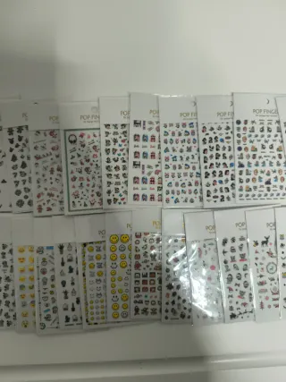 Pack 30 paquetes de Pegatinas para uñas - Diseños