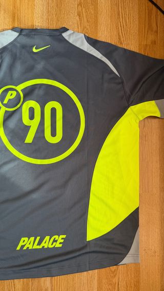 Palace x Nike Total P90 Jersey Talla L