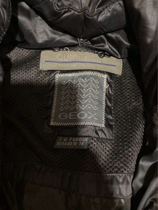 Parka Geox acolchada con capucha