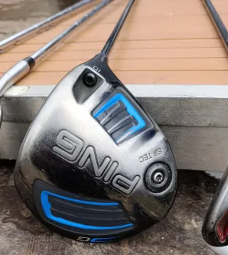 Palos de Golf PING, Cleveland, EXIA