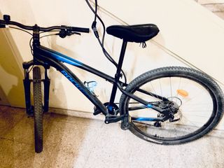 Espectacular Bicicleta Montaña Rockrider Azul