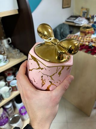 Biscottiera in porcellana con fiocco oro